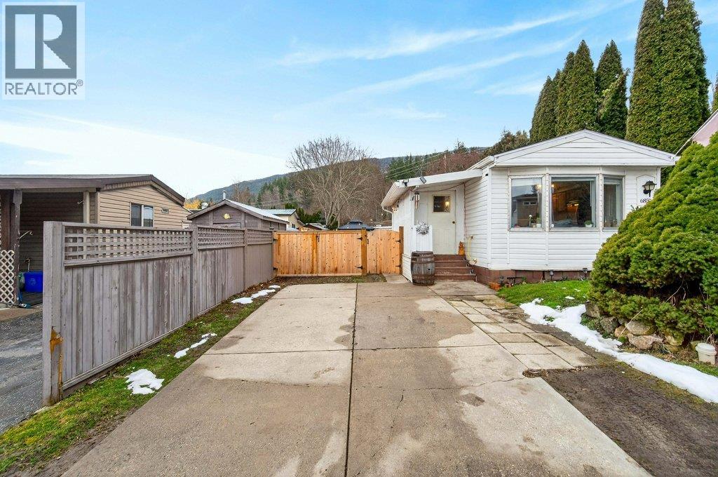 6850 53 Street Ne, Salmon Arm, British Columbia  V0E 1K0 - Photo 18 - 10379944