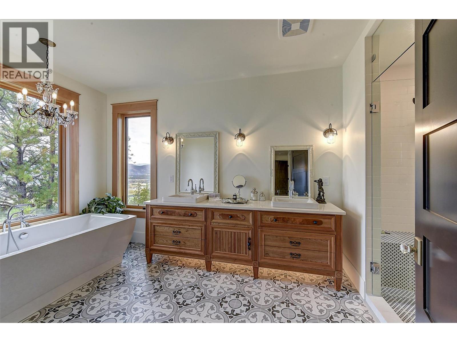 5474 Deadpine Drive, Kelowna, British Columbia  V1P 1A3 - Photo 33 - 10380132