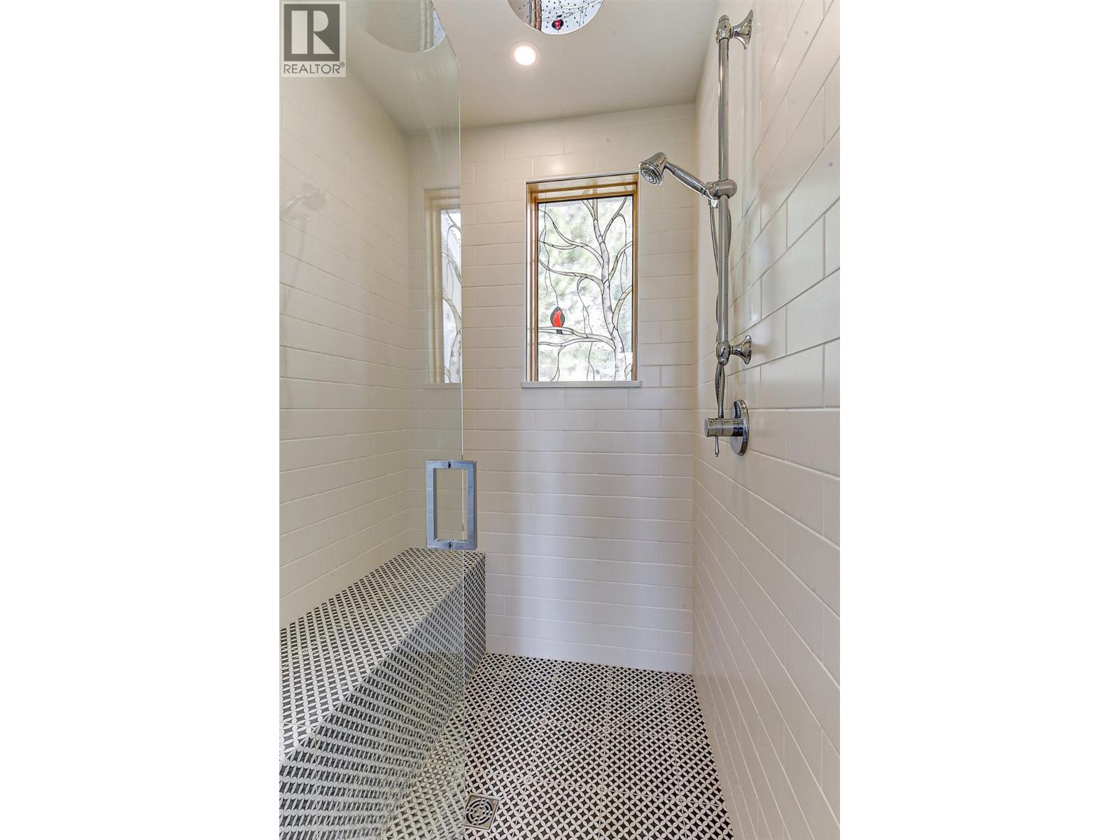 5474 Deadpine Drive, Kelowna, British Columbia  V1P 1A3 - Photo 36 - 10380132
