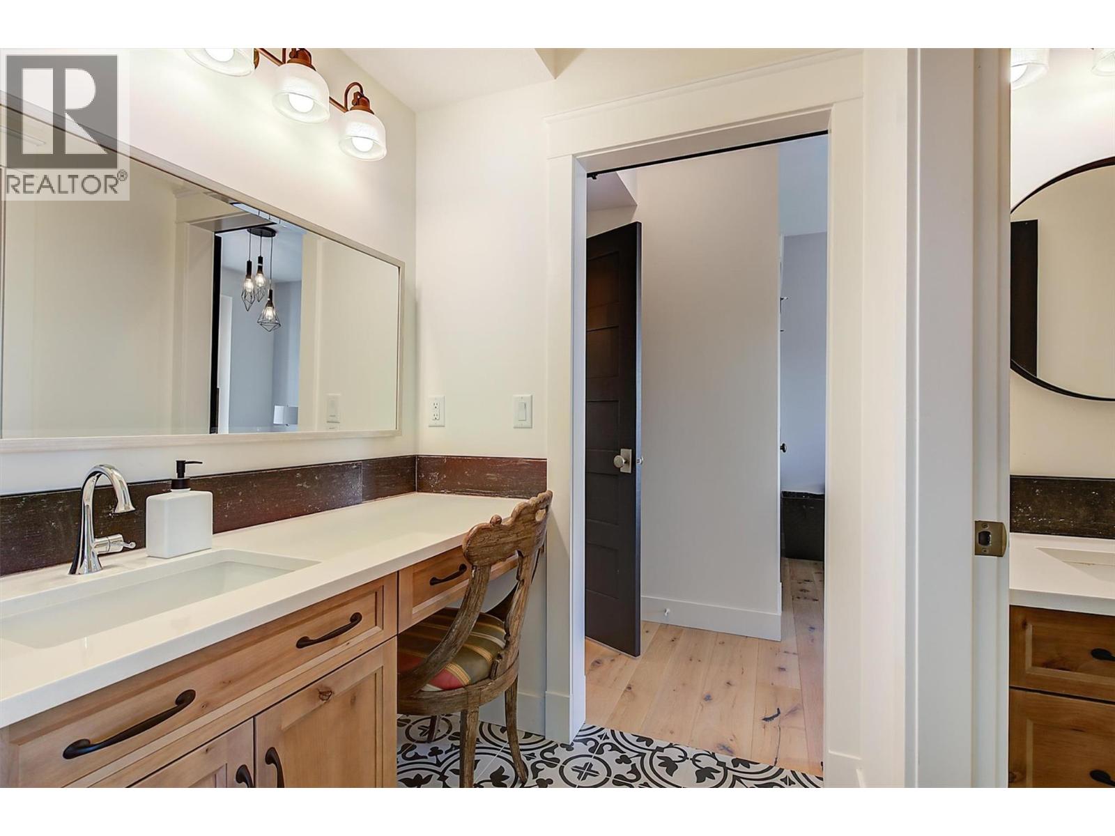 5474 Deadpine Drive, Kelowna, British Columbia  V1P 1A3 - Photo 49 - 10380132