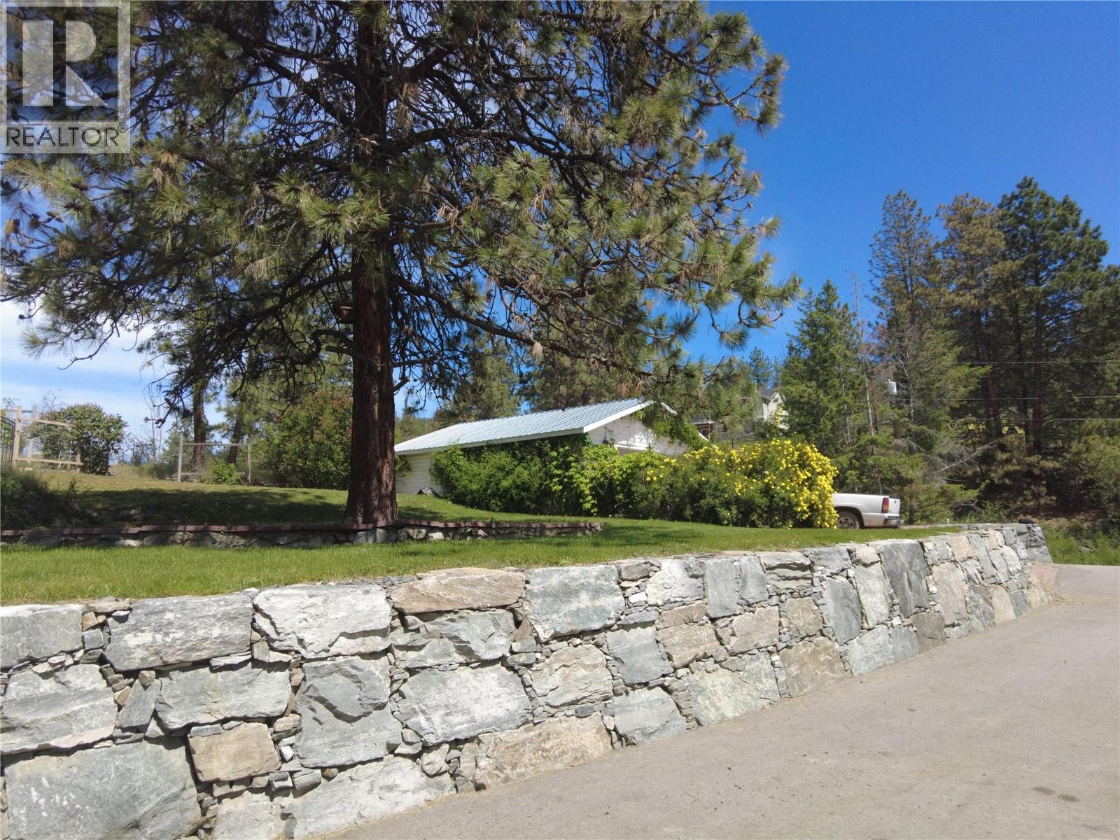 5474 Deadpine Drive, Kelowna, British Columbia  V1P 1A3 - Photo 5 - 10380132