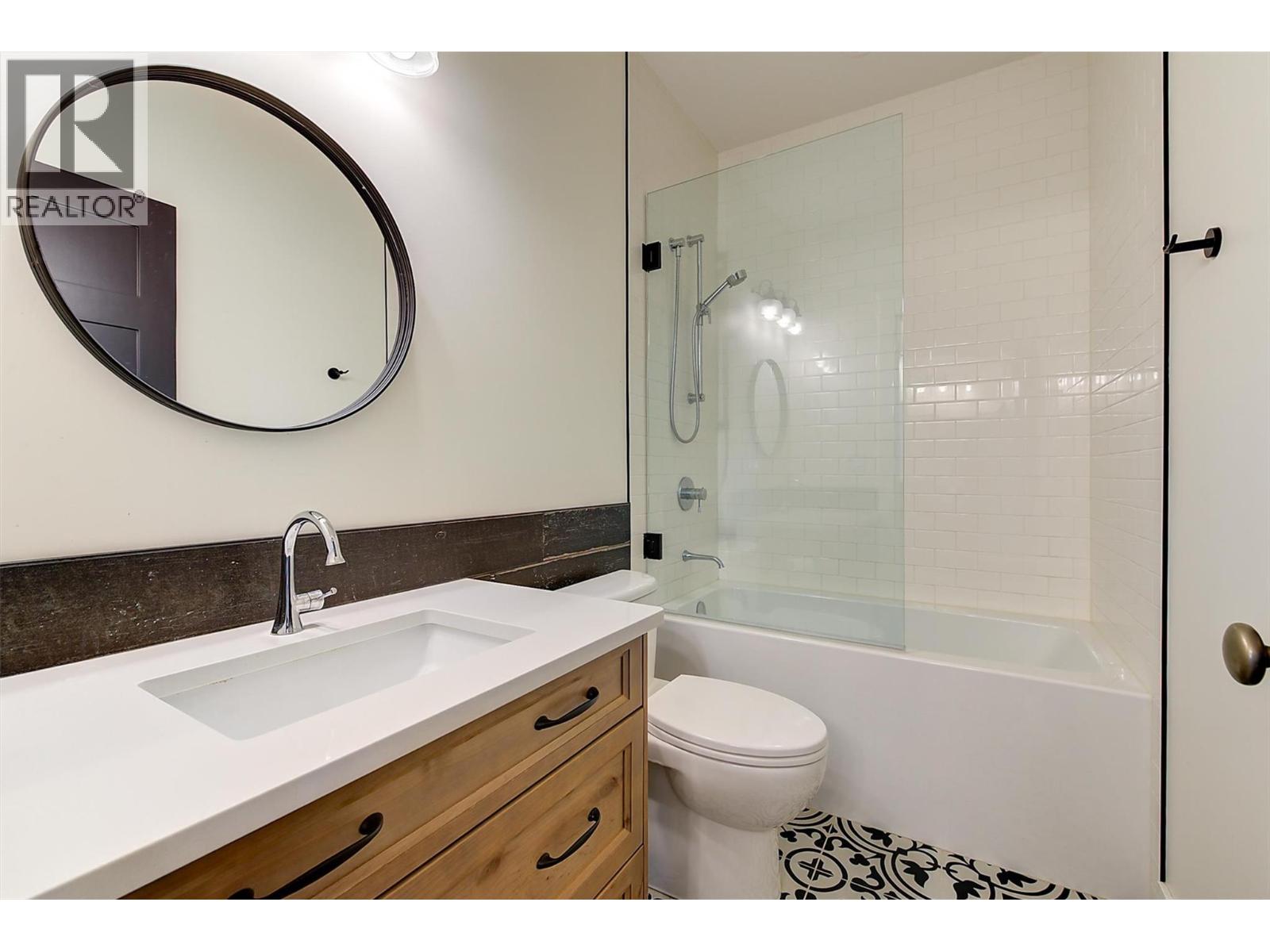 5474 Deadpine Drive, Kelowna, British Columbia  V1P 1A3 - Photo 50 - 10380132