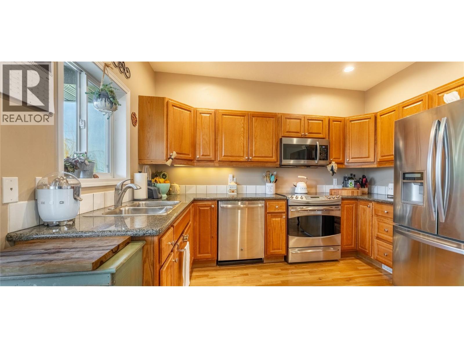 235 3rd Avenue S, Creston, British Columbia  V0B 1G3 - Photo 13 - 10379886