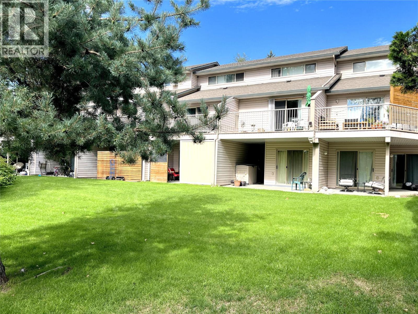 1607 43 Avenue Unit# 304 Lot# SL 10, vernon, British Columbia
