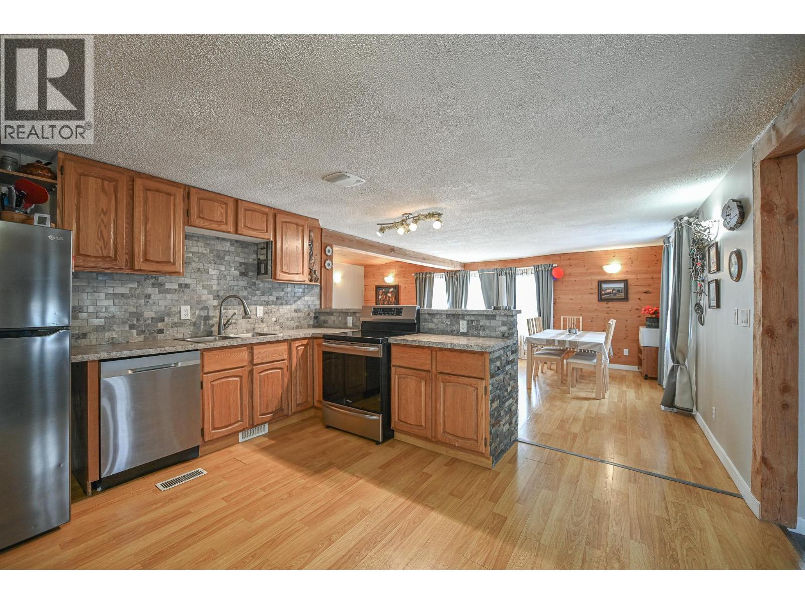 4981 Spruce Avenue, Canal Flats, British Columbia  v0b 1b0 - Photo 18 - 10379860