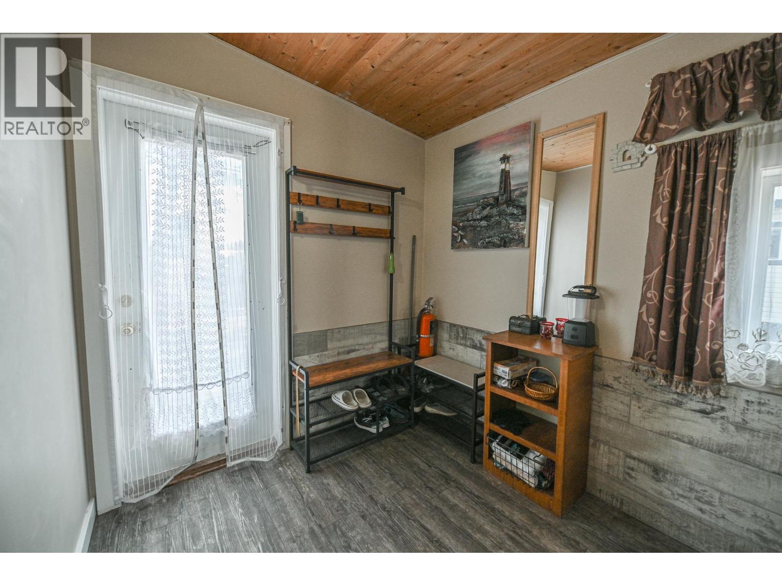 4981 Spruce Avenue, Canal Flats, British Columbia  v0b 1b0 - Photo 21 - 10379860