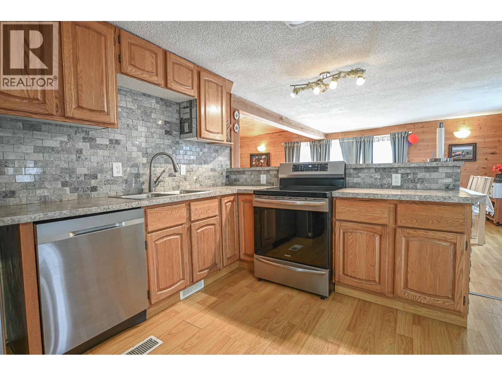 4981 Spruce Avenue, Canal Flats, British Columbia  v0b 1b0 - Photo 28 - 10379860