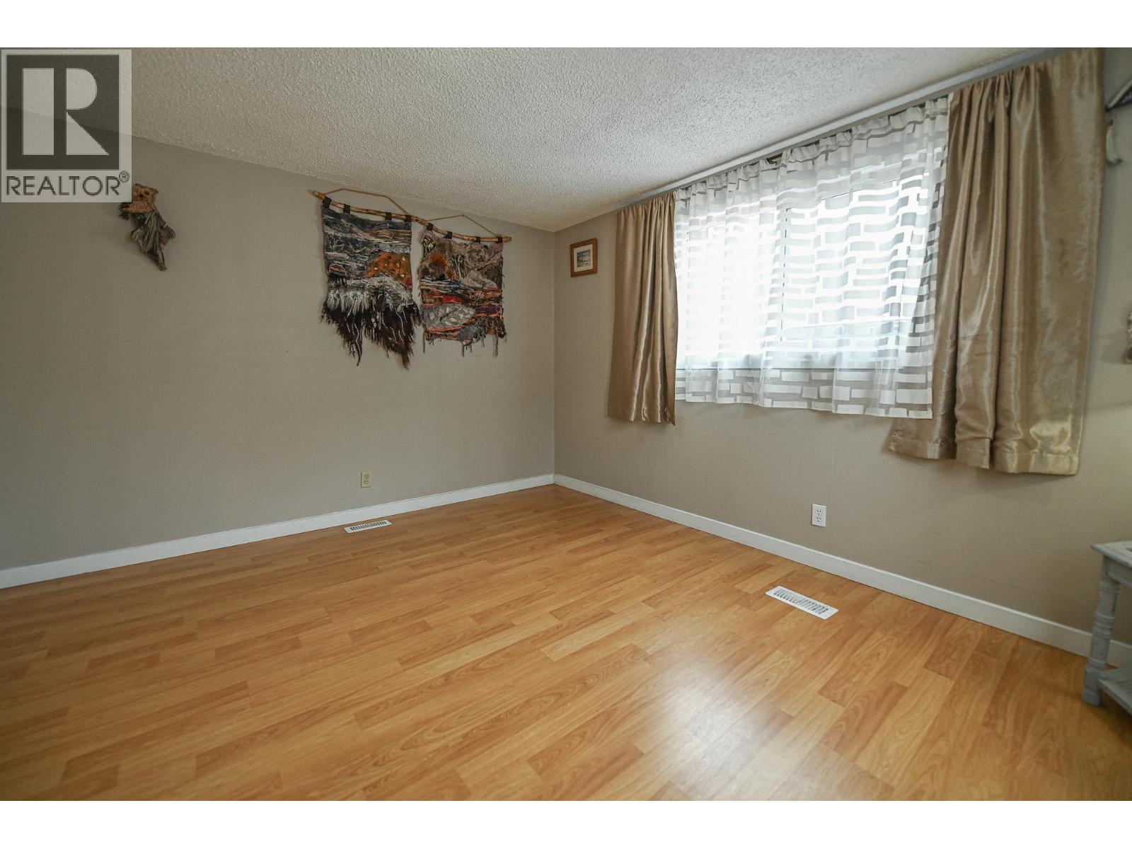 4981 Spruce Avenue, Canal Flats, British Columbia  v0b 1b0 - Photo 33 - 10379860
