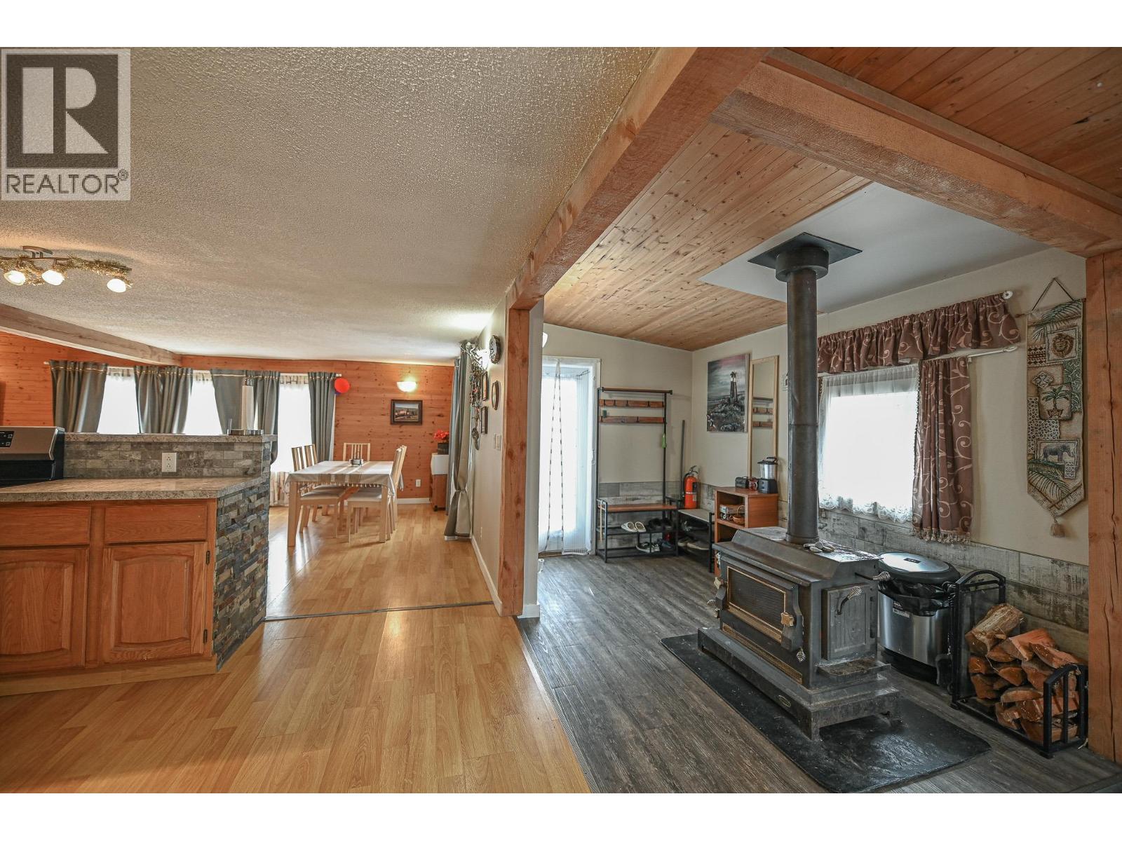4981 Spruce Avenue, Canal Flats, British Columbia  v0b 1b0 - Photo 5 - 10379860