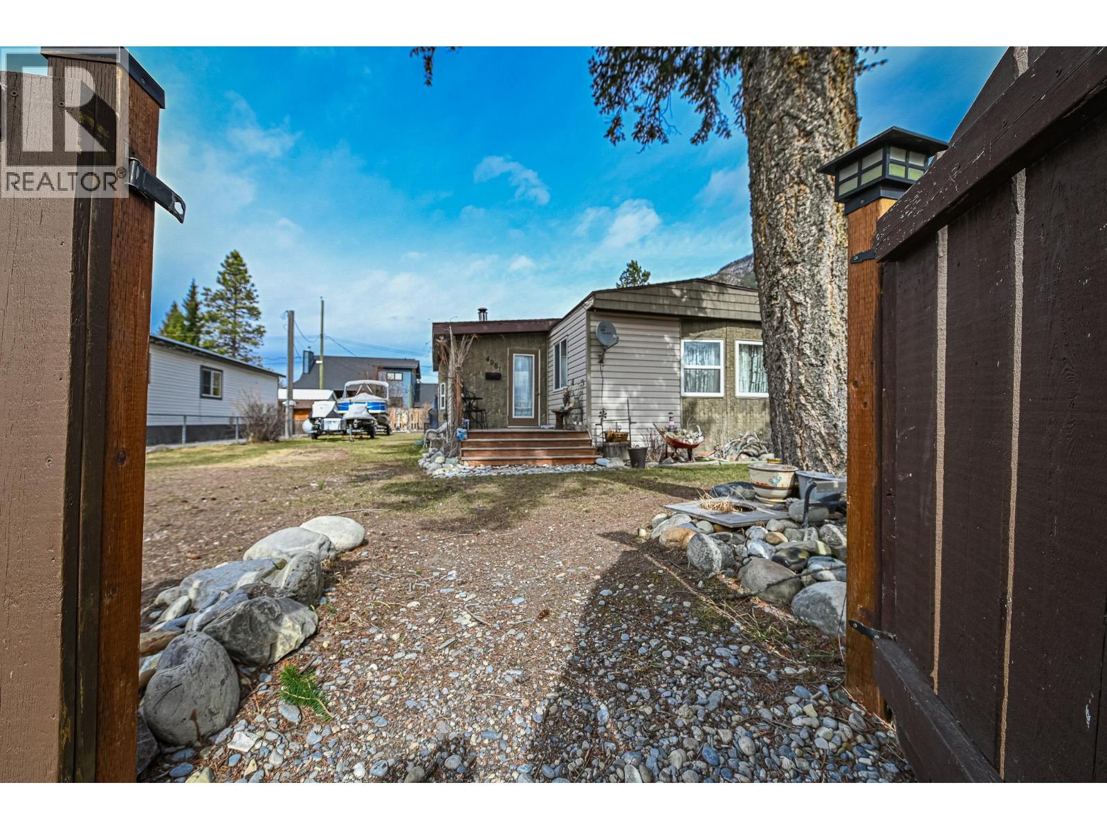 4981 Spruce Avenue, Canal Flats, British Columbia  v0b 1b0 - Photo 50 - 10379860