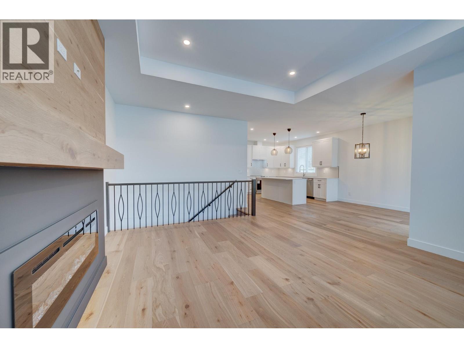2244 Valleyview Drive, Kamloops, British Columbia  V2C 4C7 - Photo 10 - 10380100