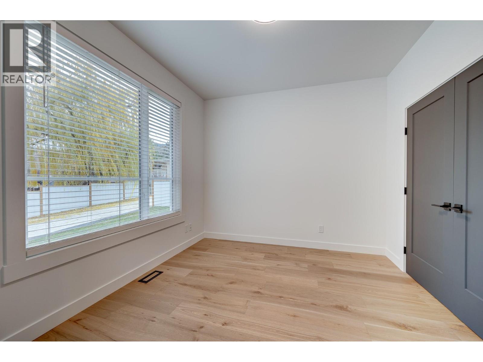 2244 Valleyview Drive, Kamloops, British Columbia  V2C 4C7 - Photo 11 - 10380100