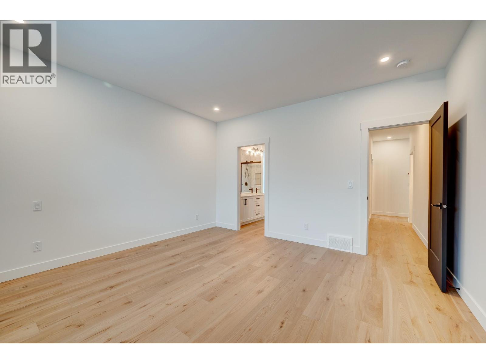 2244 Valleyview Drive, Kamloops, British Columbia  V2C 4C7 - Photo 12 - 10380100