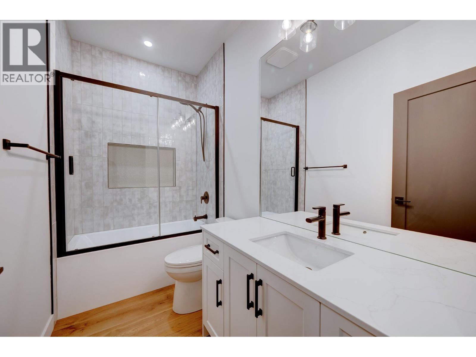 2244 Valleyview Drive, Kamloops, British Columbia  V2C 4C7 - Photo 17 - 10380100