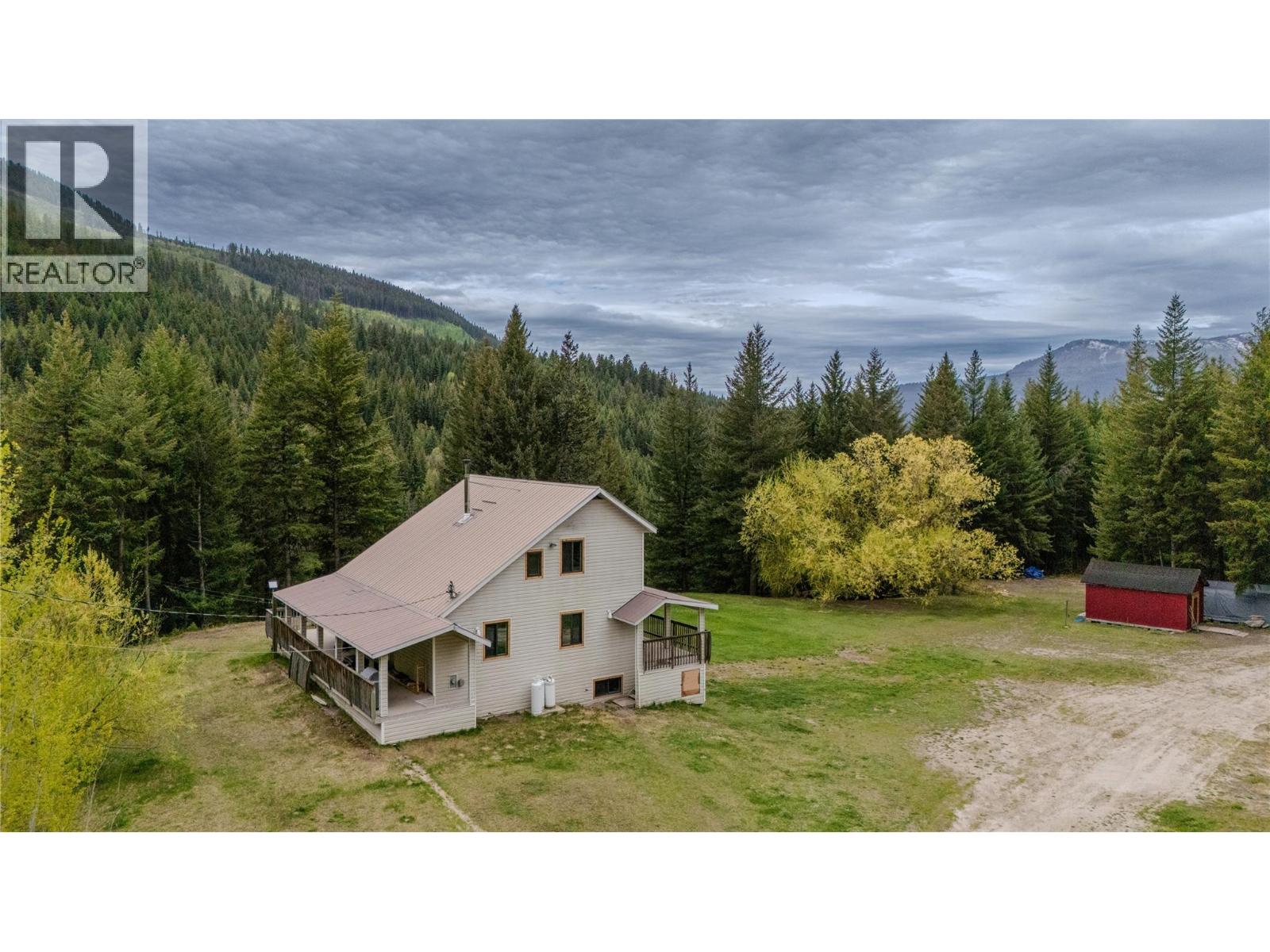 7250 China Valley Road, falkland, British Columbia