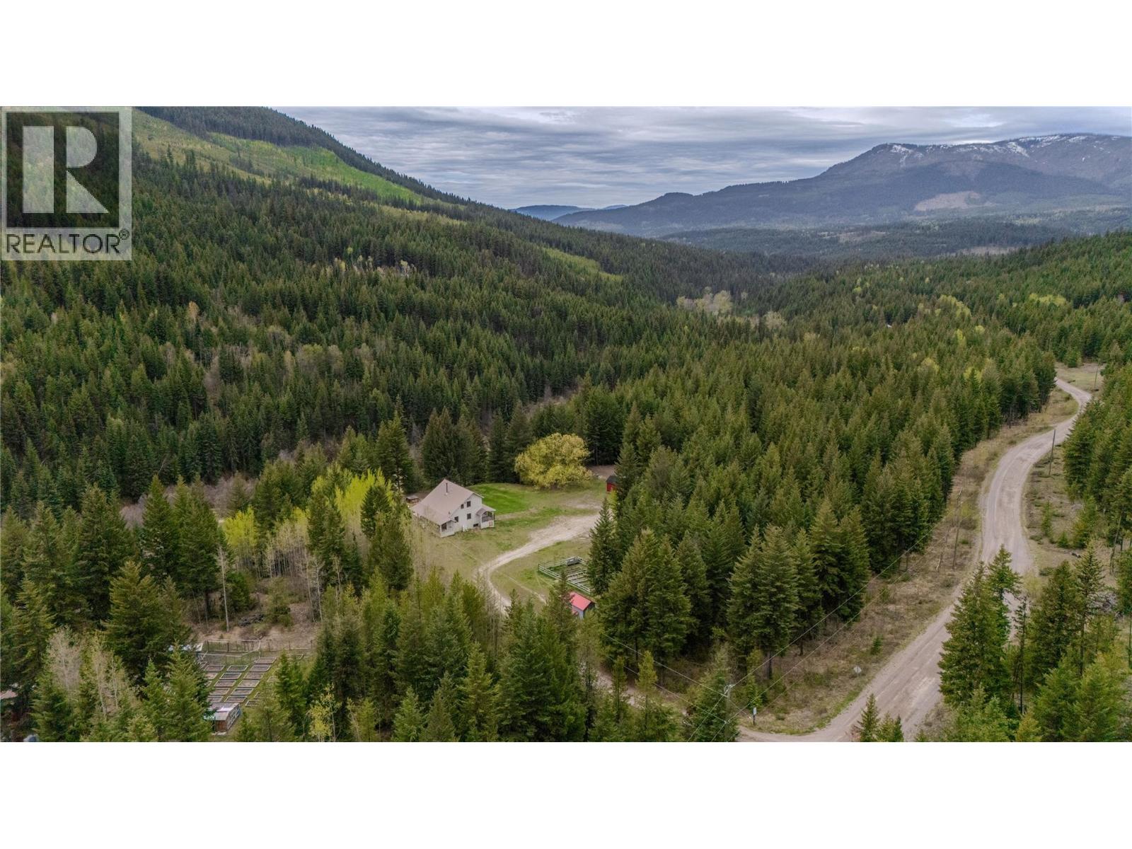 7250 China Valley Road, Falkland, British Columbia  V0E 1W1 - Photo 3 - 10379932