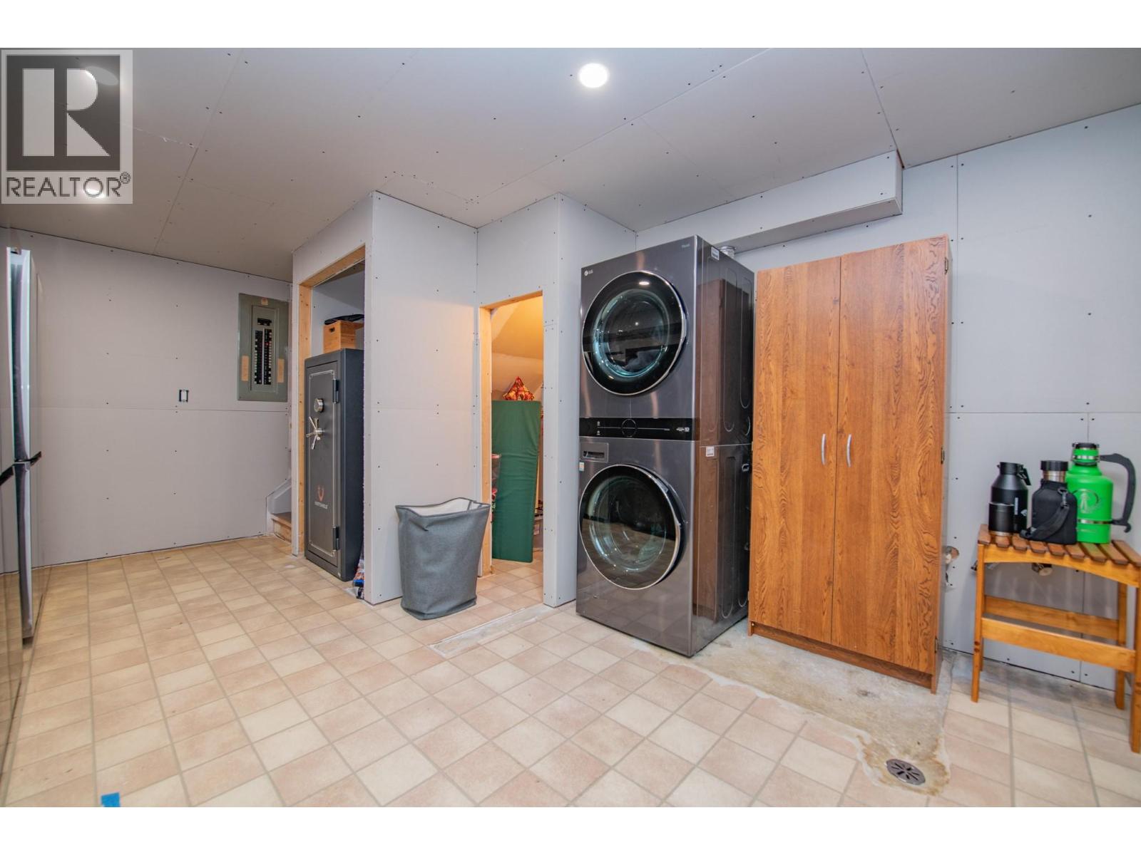 7250 China Valley Road, Falkland, British Columbia  V0E 1W1 - Photo 32 - 10379932