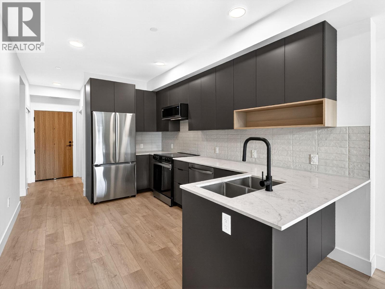 620 Coronation Avenue Unit# 404, Kelowna, British Columbia  V1Y 7A1 - Photo 3 - 10379645
