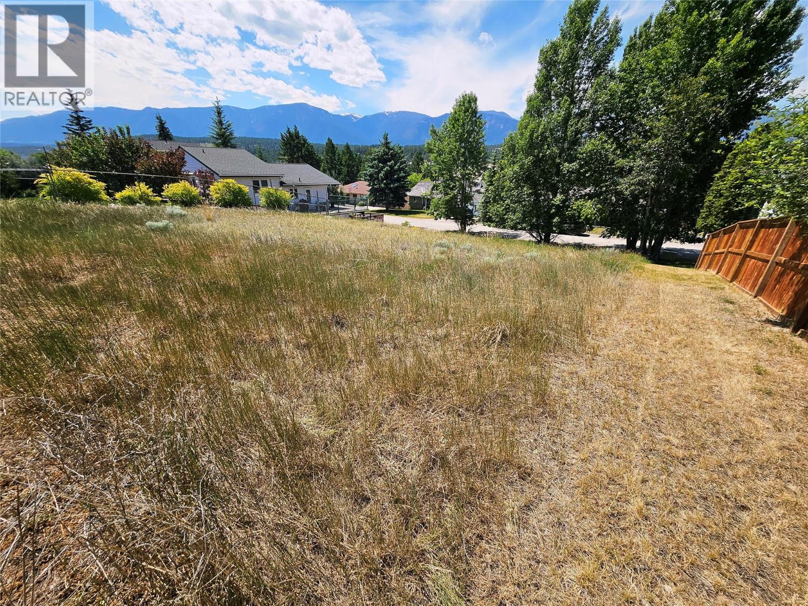 1707 3rd Avenue, Invermere, British Columbia  V0A 1K4 - Photo 5 - 10380031
