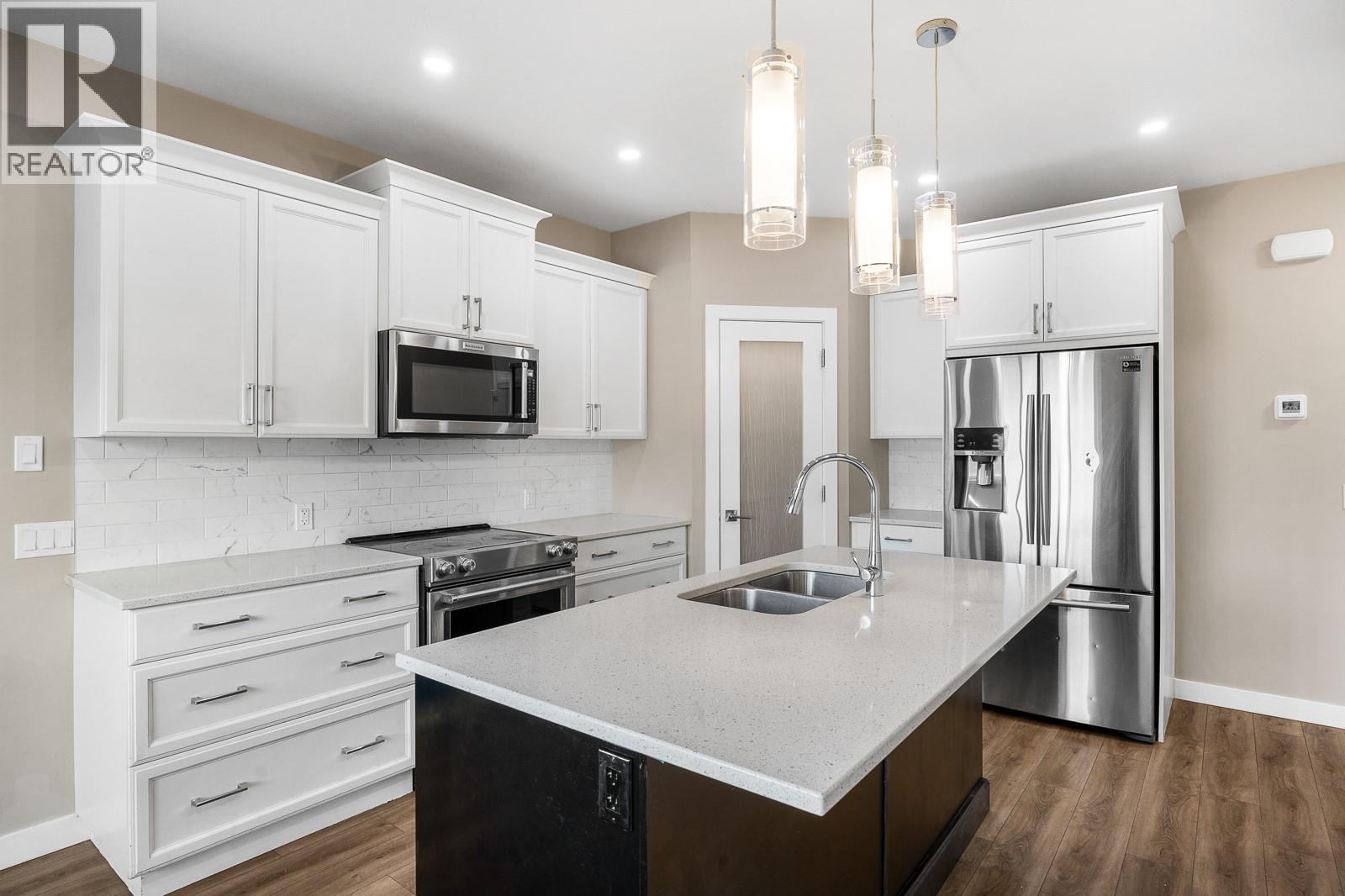 687 Acadia Street, Kelowna, British Columbia  V1V 0A8 - Photo 26 - 10379920