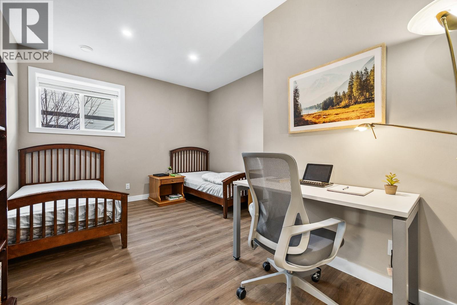 687 Acadia Street, Kelowna, British Columbia  V1V 0A8 - Photo 33 - 10379920