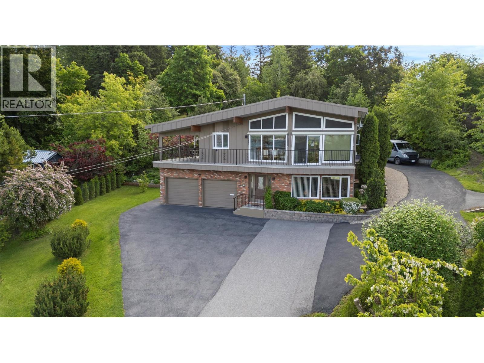 1280 Lakeshore Road NE, salmon arm, British Columbia