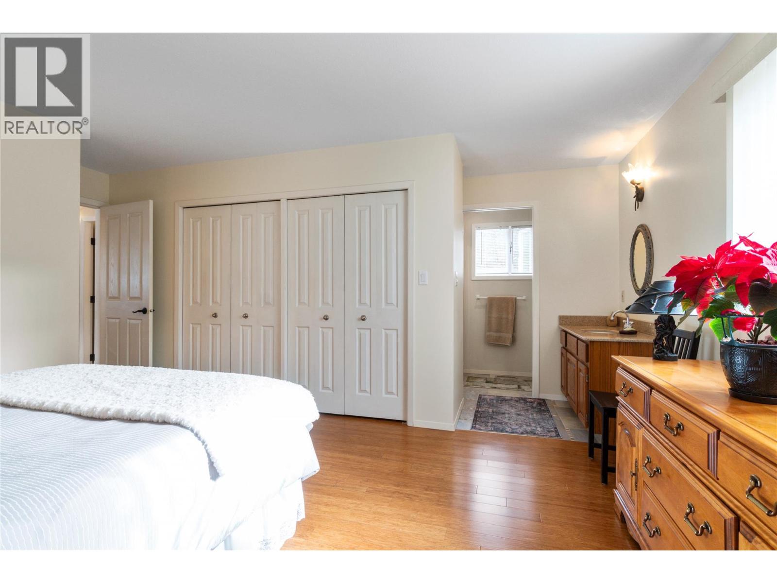 1280 Lakeshore Road Ne, Salmon Arm, British Columbia  V1E 2V7 - Photo 19 - 10379433