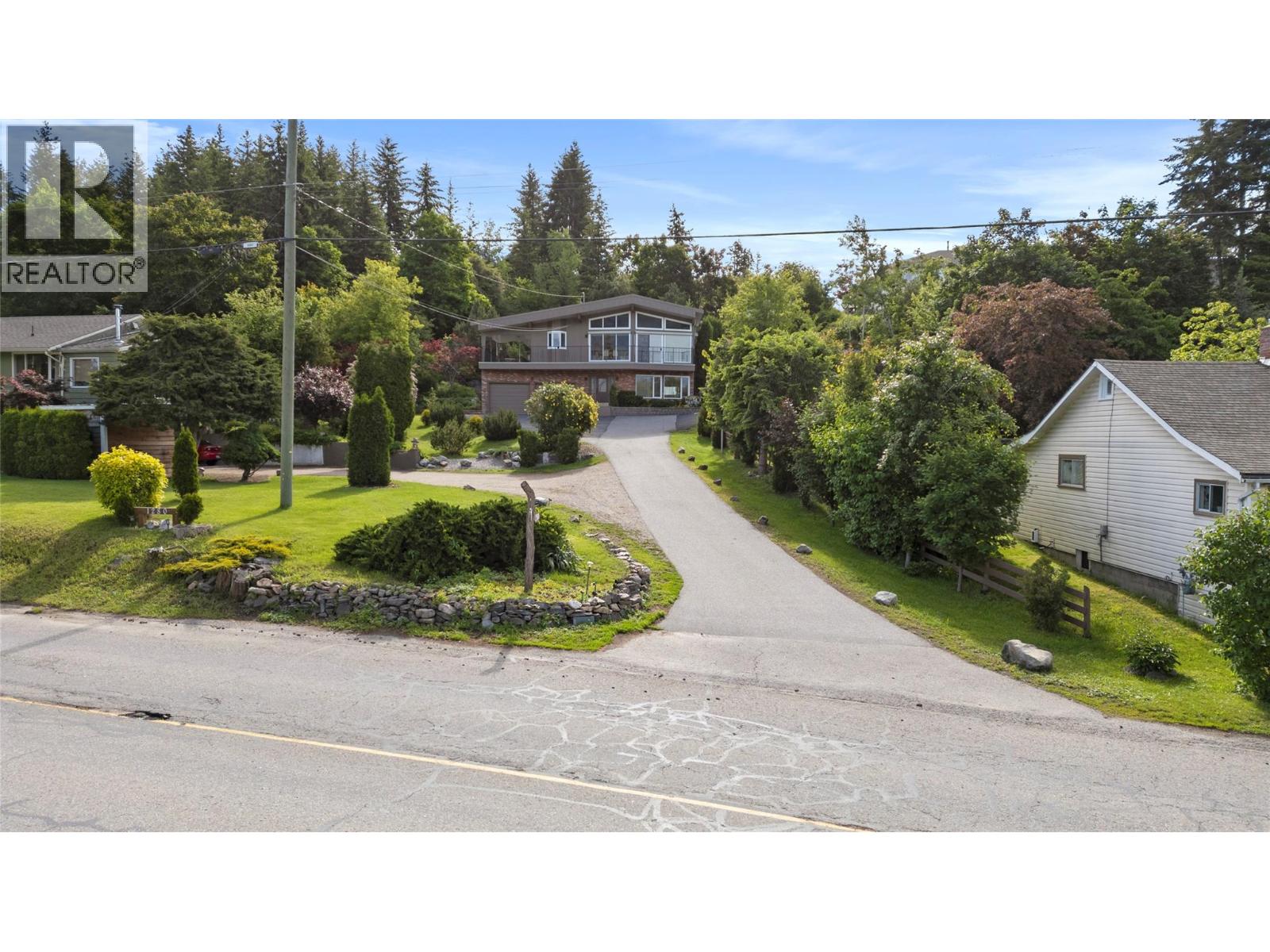 1280 Lakeshore Road Ne, Salmon Arm, British Columbia  V1E 2V7 - Photo 26 - 10379433
