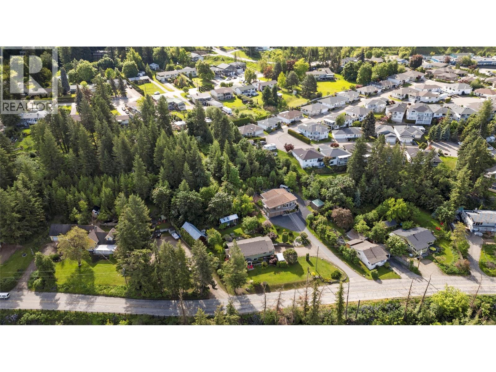 1280 Lakeshore Road Ne, Salmon Arm, British Columbia  V1E 2V7 - Photo 30 - 10379433