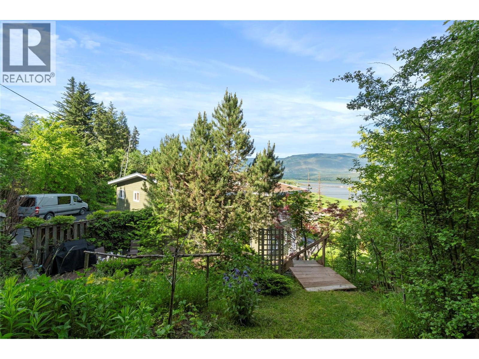1280 Lakeshore Road Ne, Salmon Arm, British Columbia  V1E 2V7 - Photo 44 - 10379433