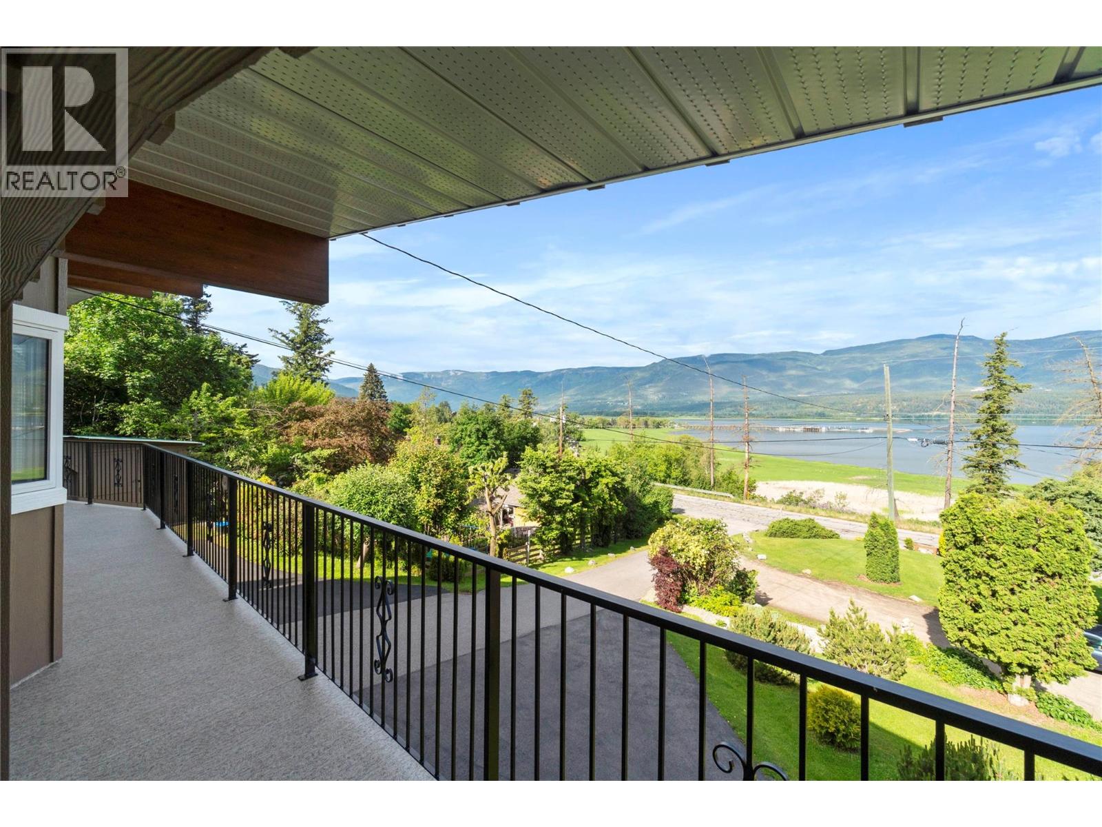 1280 Lakeshore Road Ne, Salmon Arm, British Columbia  V1E 2V7 - Photo 51 - 10379433
