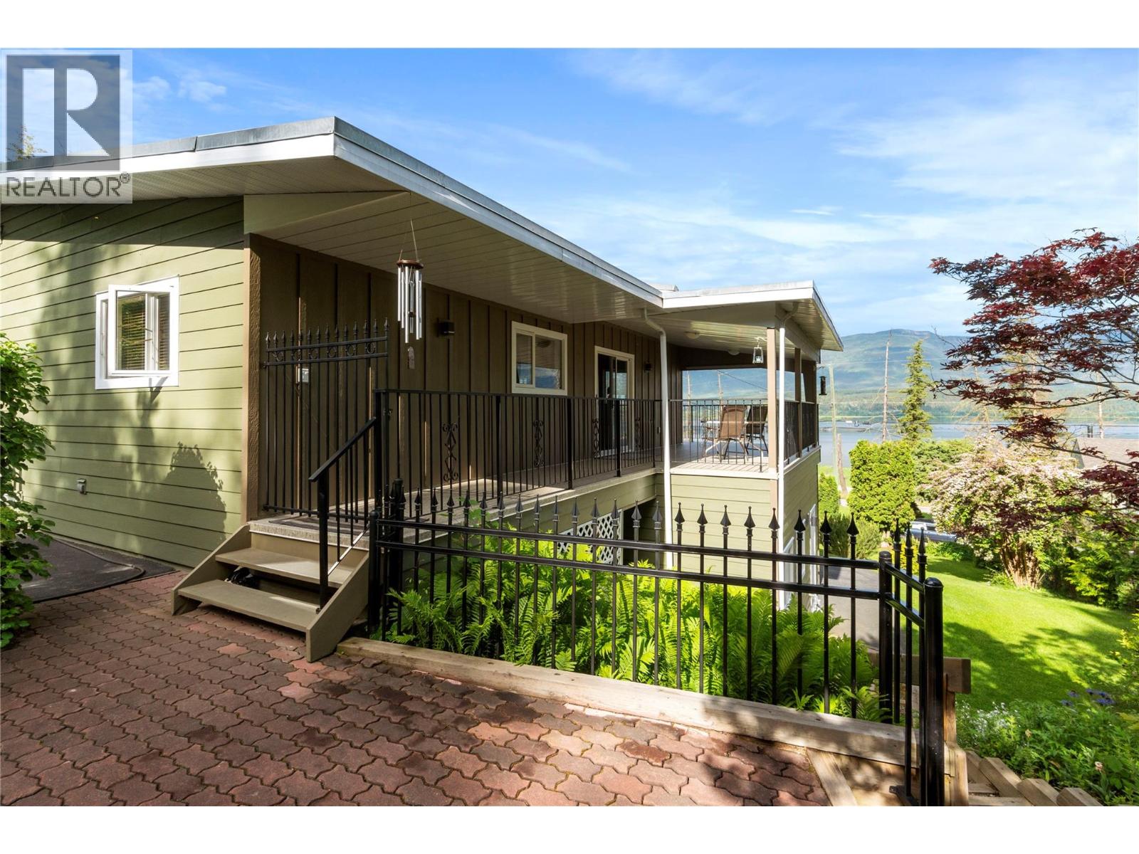 1280 Lakeshore Road Ne, Salmon Arm, British Columbia  V1E 2V7 - Photo 55 - 10379433