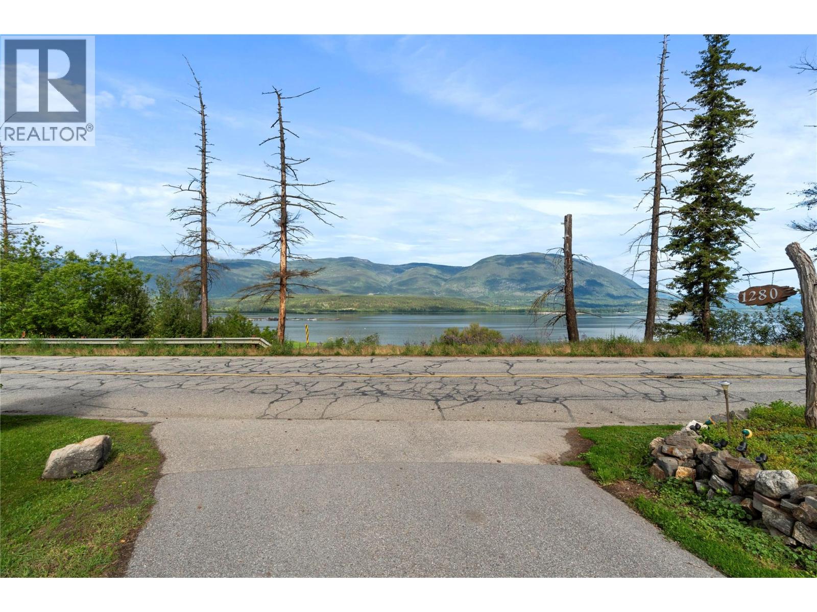 1280 Lakeshore Road Ne, Salmon Arm, British Columbia  V1E 2V7 - Photo 62 - 10379433