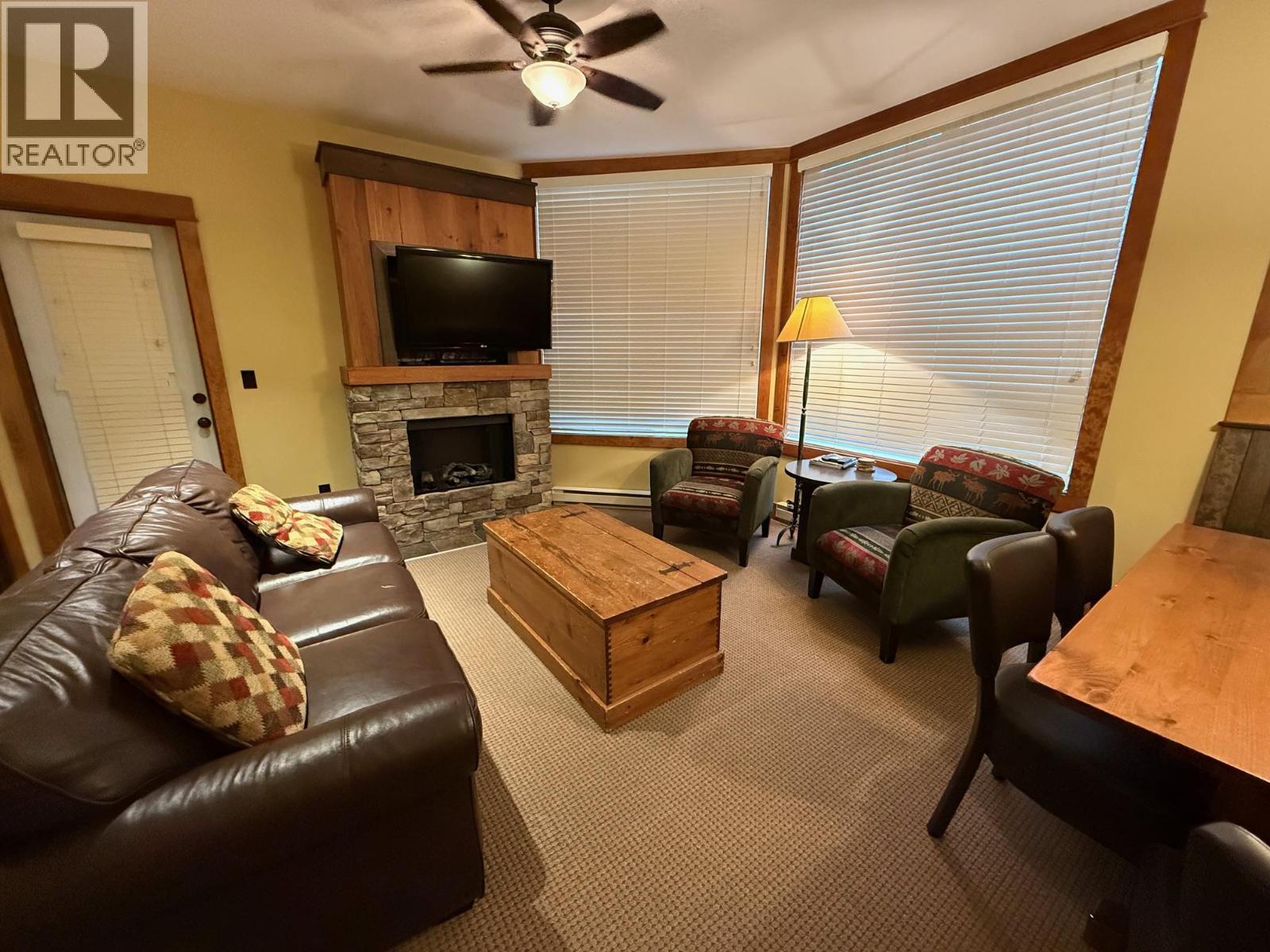 4559 Timberline Crescent Unit# 613d, Fernie, British Columbia  V0B 1M6 - Photo 3 - 10379472