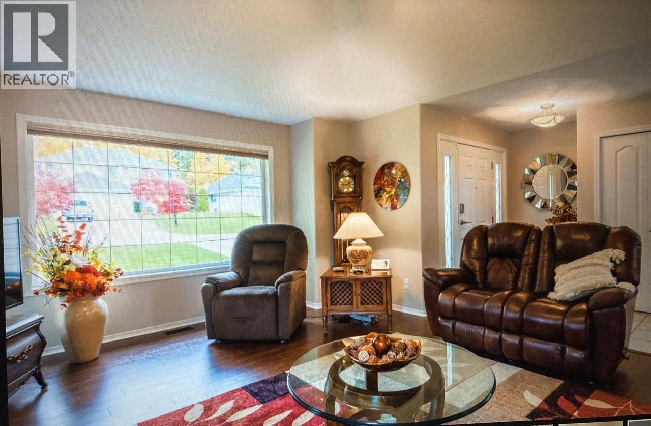 3397 14th Avenue, Castlegar, British Columbia  V1N 4G1 - Photo 11 - 10378192