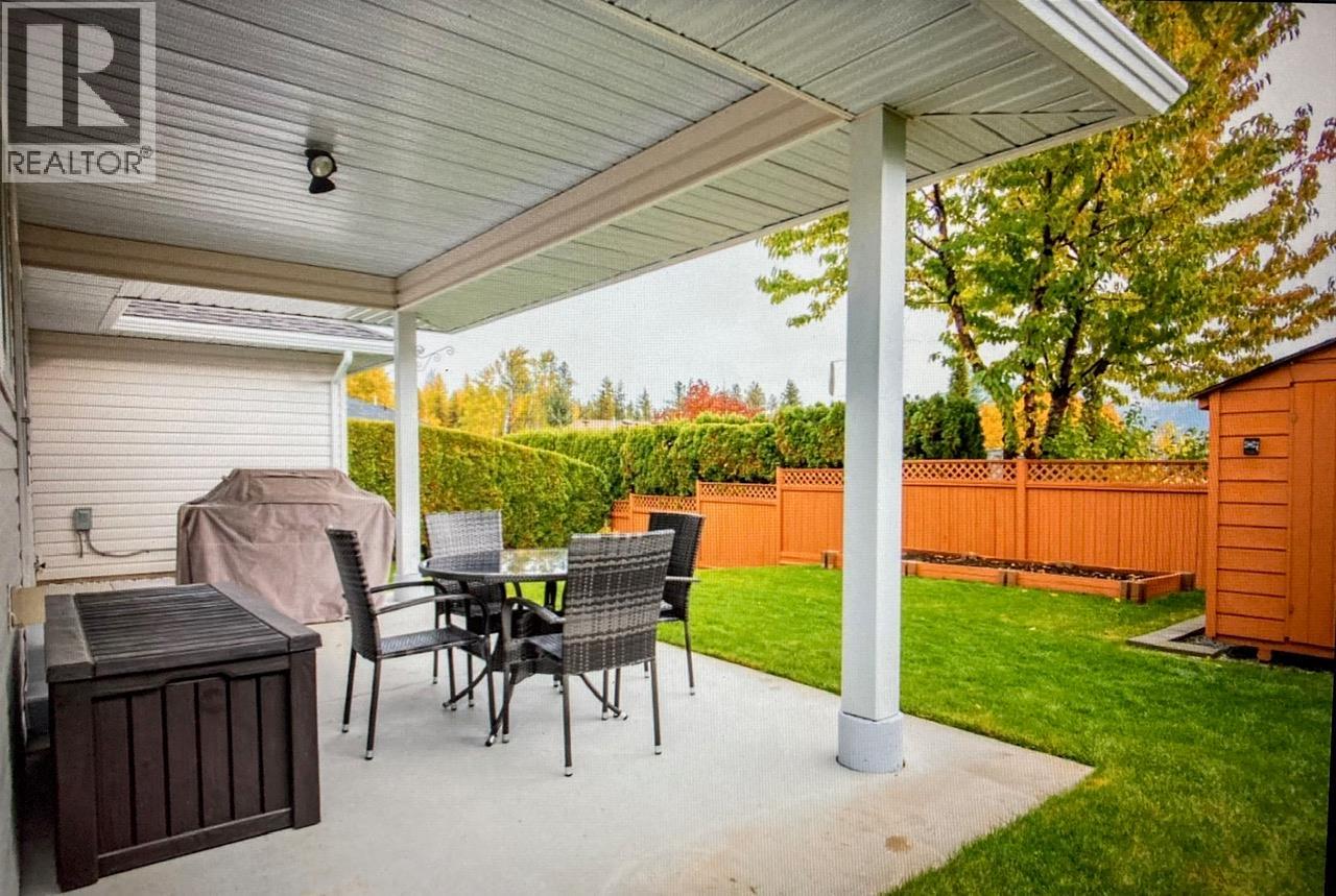 3397 14th Avenue, Castlegar, British Columbia  V1N 4G1 - Photo 32 - 10378192