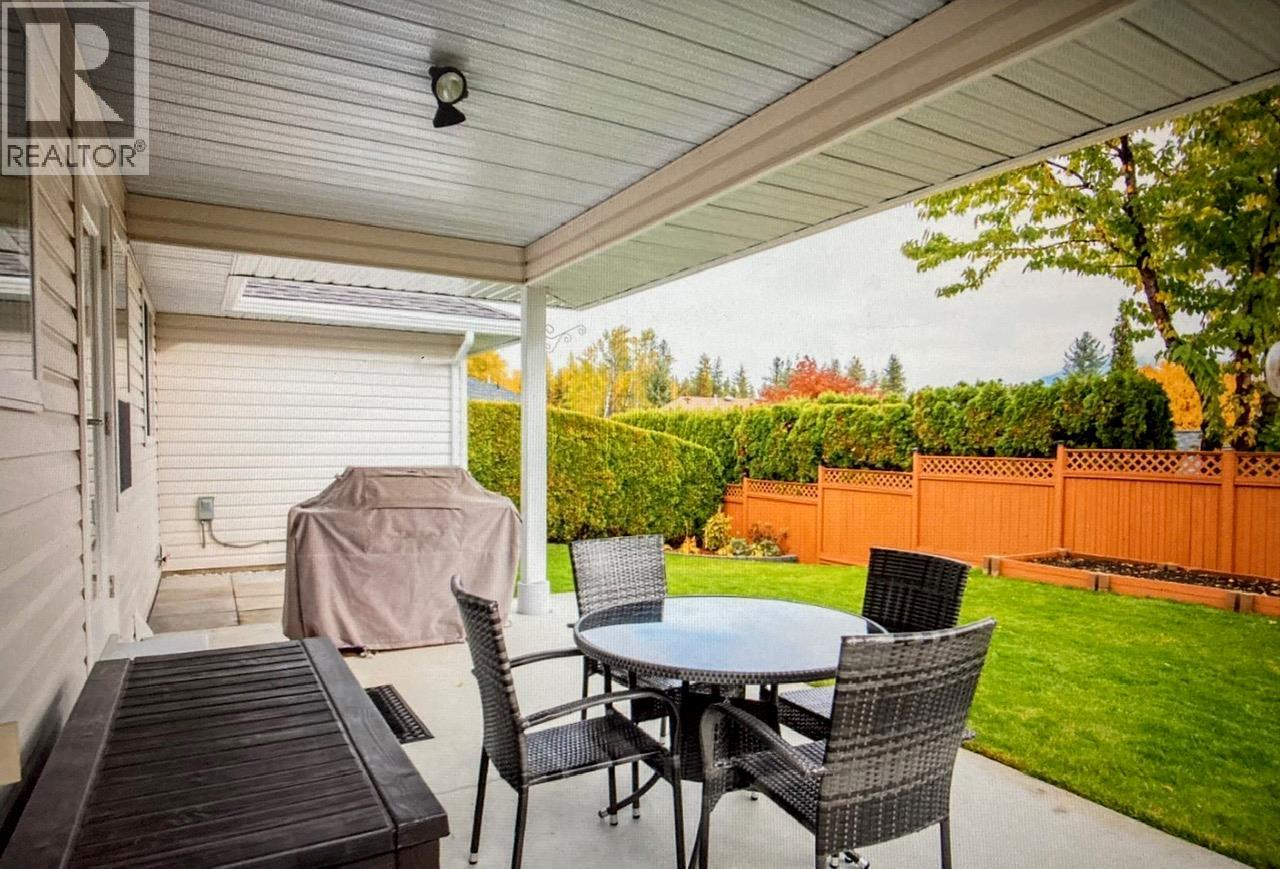 3397 14th Avenue, Castlegar, British Columbia  V1N 4G1 - Photo 33 - 10378192