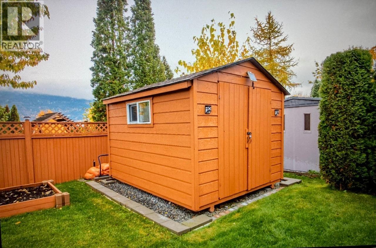 3397 14th Avenue, Castlegar, British Columbia  V1N 4G1 - Photo 34 - 10378192