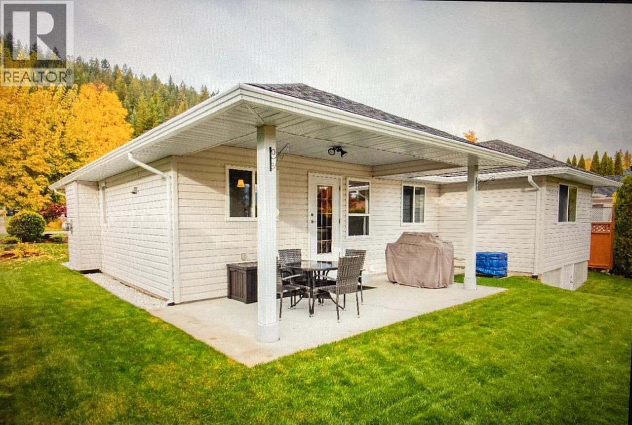 3397 14th Avenue, Castlegar, British Columbia  V1N 4G1 - Photo 35 - 10378192