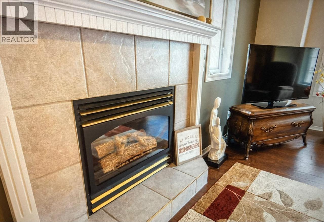 3397 14th Avenue, Castlegar, British Columbia  V1N 4G1 - Photo 8 - 10378192