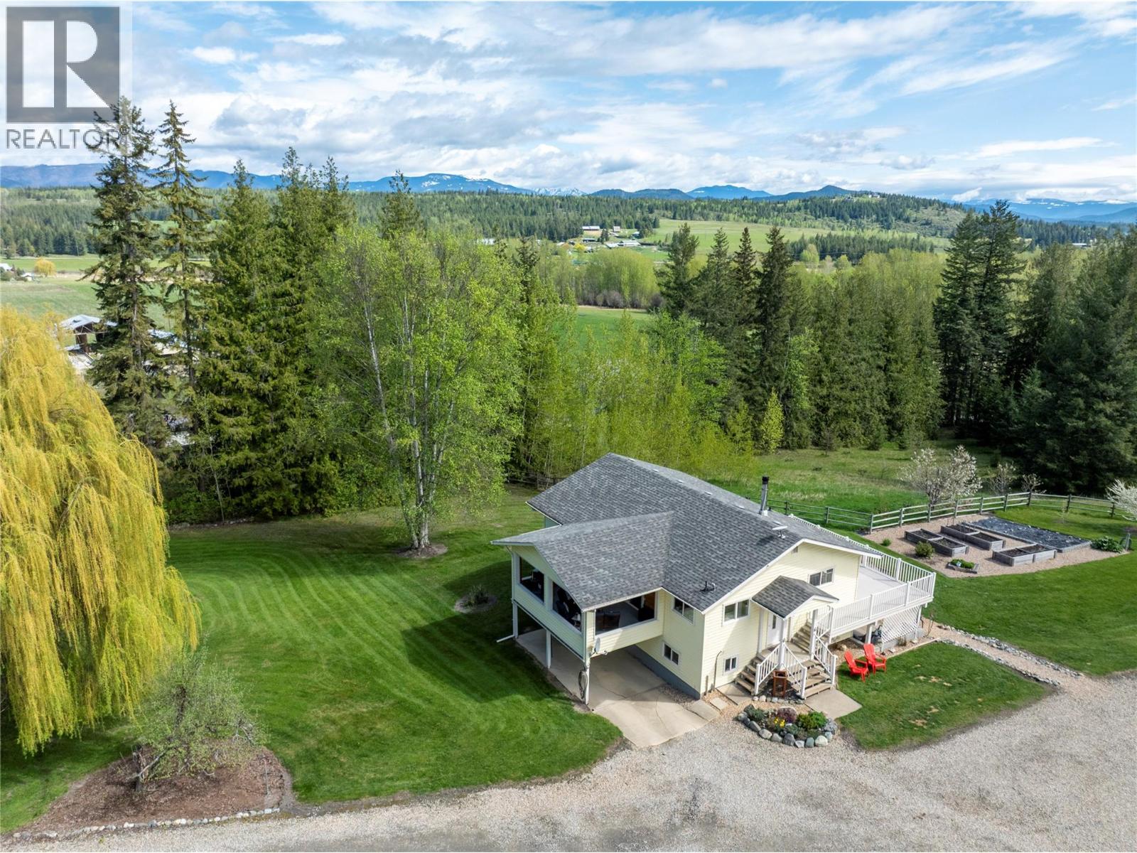 1706 Taylor Road, Sorrento, British Columbia  V0E 2W1 - Photo 7 - 10379303