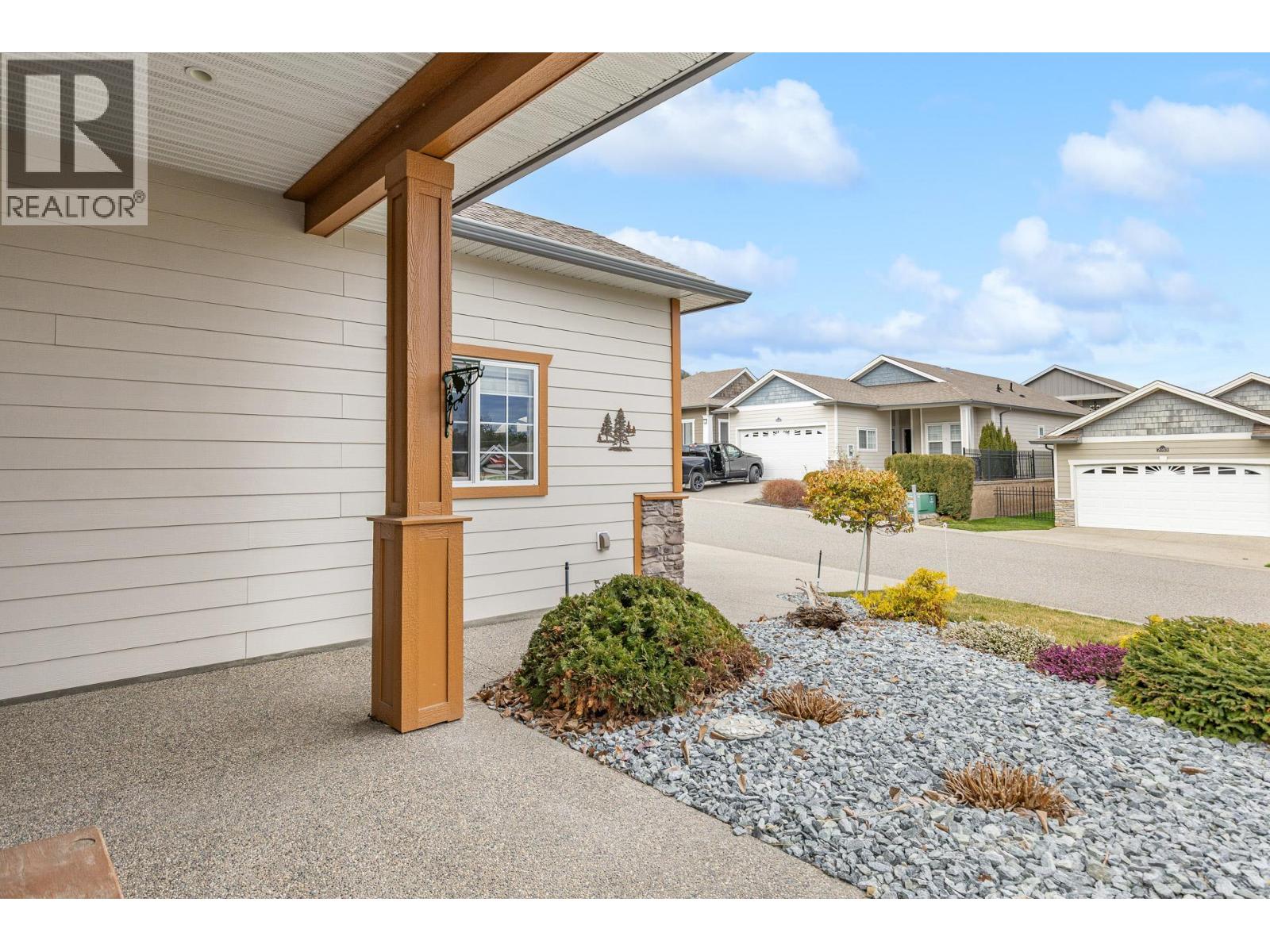 2092 Clover Drive, West Kelowna, British Columbia  V4T 3A5 - Photo 5 - 10380153