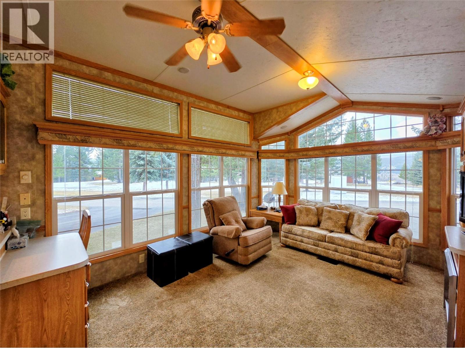 4856 Lynx Drive, Radium Hot Springs, British Columbia  V0A 1M0 - Photo 3 - 10379097