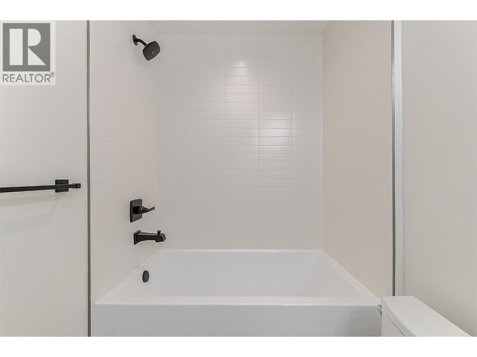 3590 Redecopp Road Unit# 6, Lake Country, British Columbia  V4V 1X5 - Photo 44 - 10378890