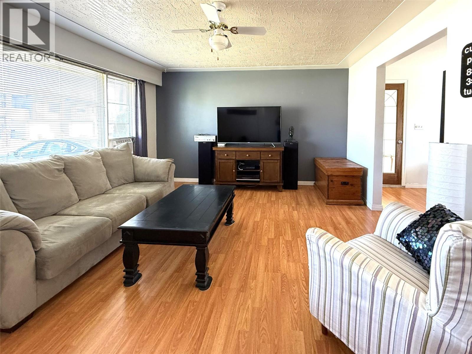 1359 Hamilton Street, Kamloops, British Columbia  V2B 2V3 - Photo 2 - 10379613