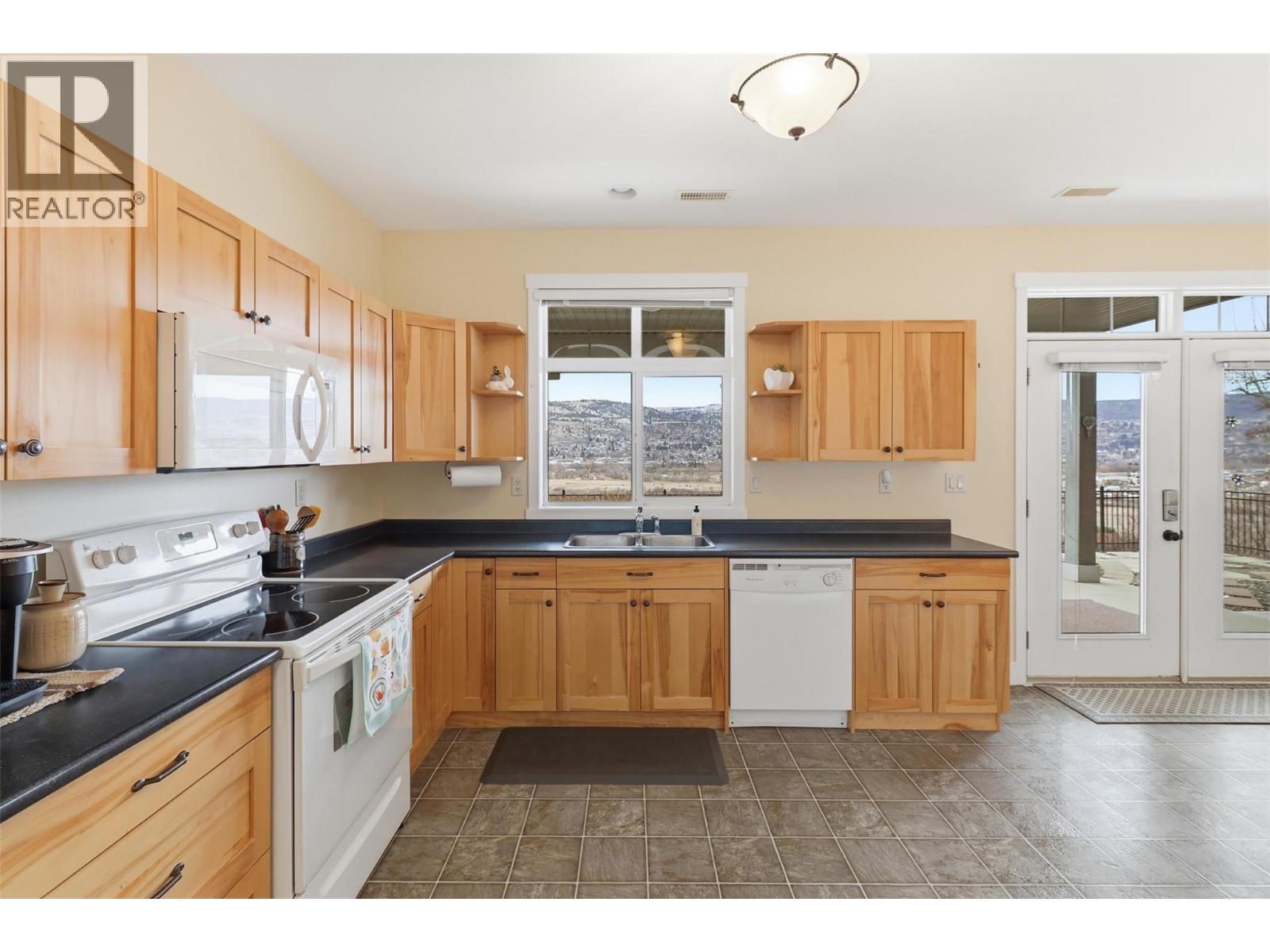536 Trillium Drive, Kamloops, British Columbia  V2H 1R8 - Photo 33 - 10379068