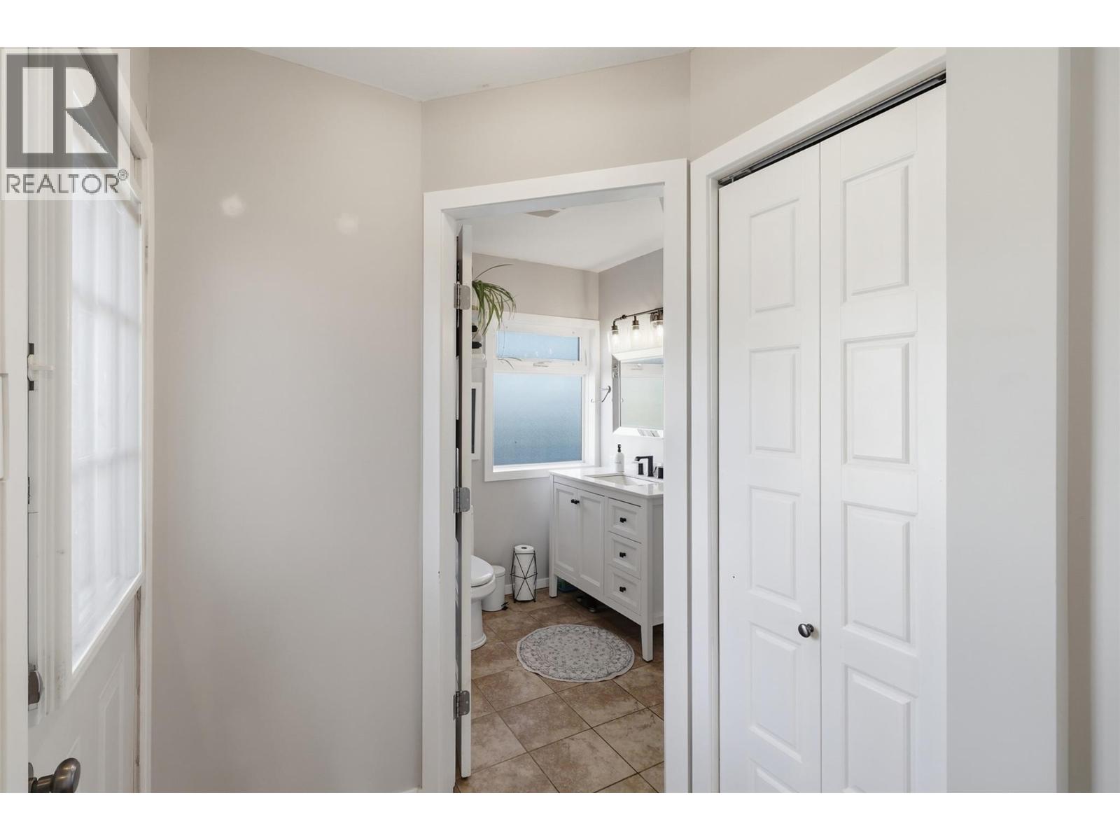 922 Westminster Avenue, Kamloops, British Columbia  V2B 1P1 - Photo 17 - 10379924