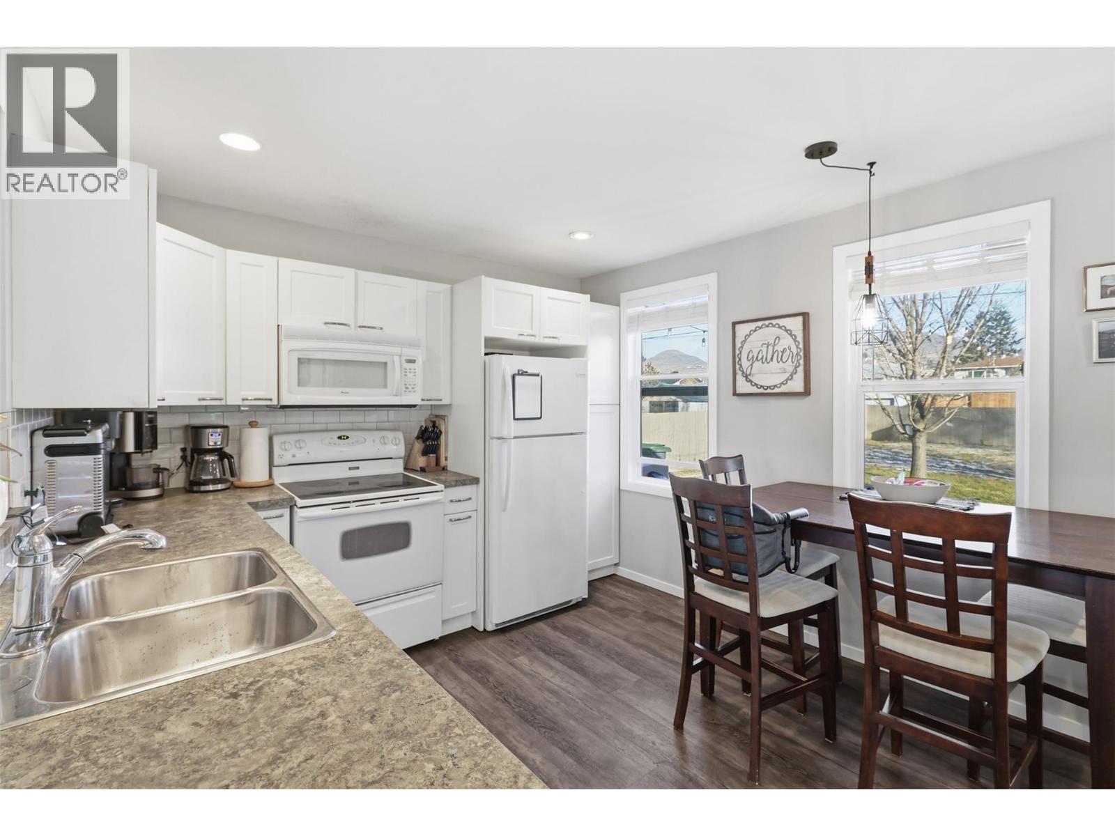 922 Westminster Avenue, Kamloops, British Columbia  V2B 1P1 - Photo 8 - 10379924