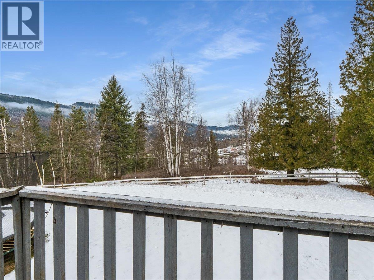 1076 Columbia Gardens Road, Fruitvale, British Columbia  V0G 1L1 - Photo 68 - 10379858