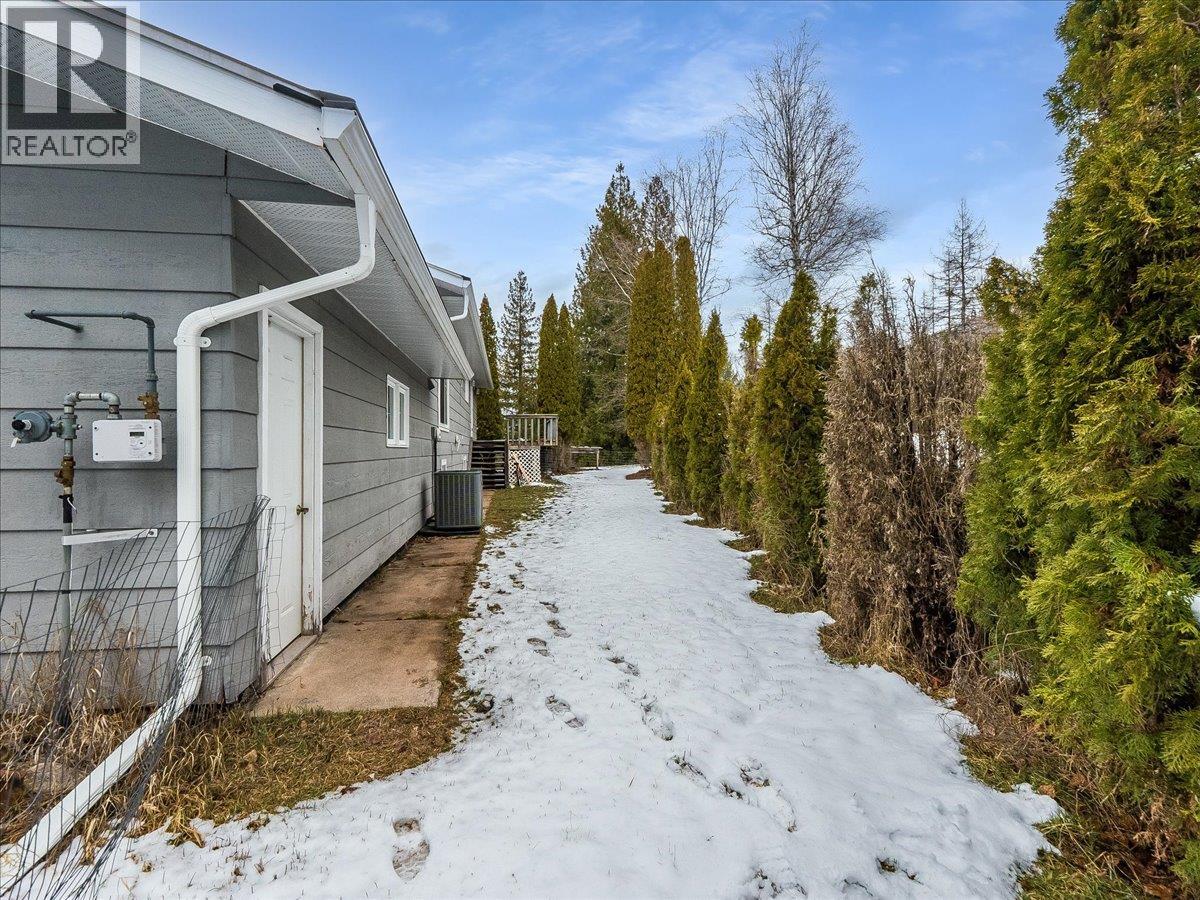 1076 Columbia Gardens Road, Fruitvale, British Columbia  V0G 1L1 - Photo 71 - 10379858